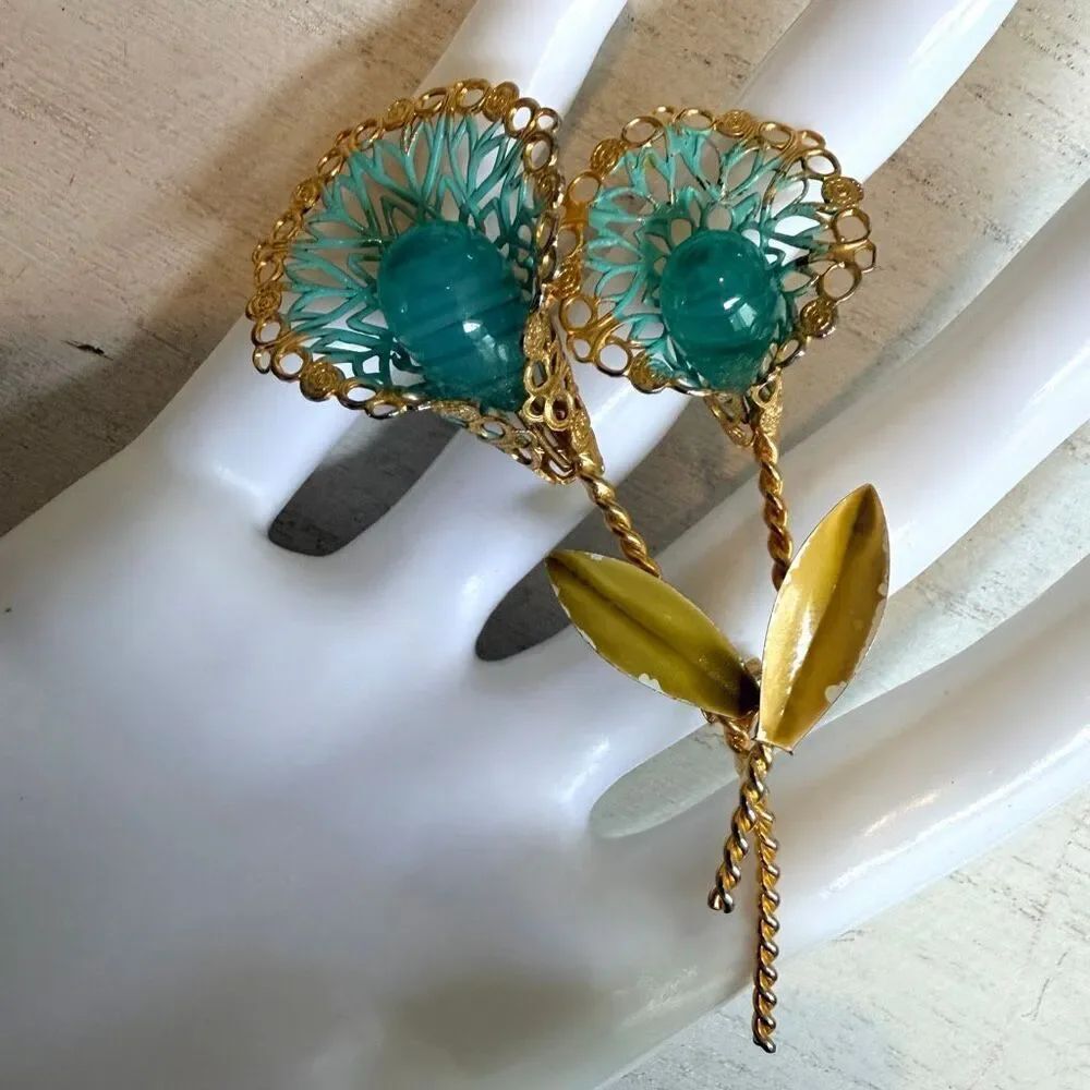 Vintage Turquoise blue  Flower Brooch Gold Tone Filigree Floral Statement Pin